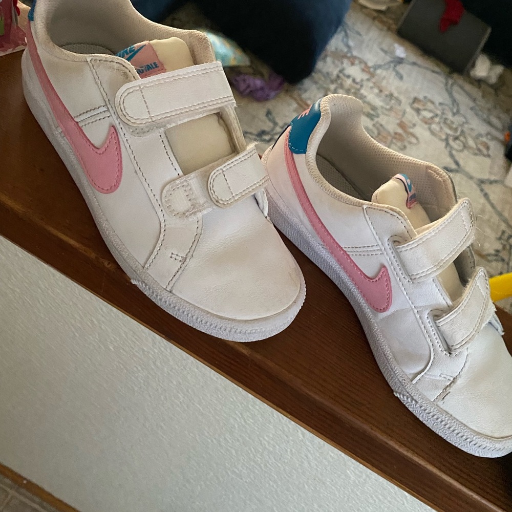 Nike Kids White Sneakers with Pink Swoosh